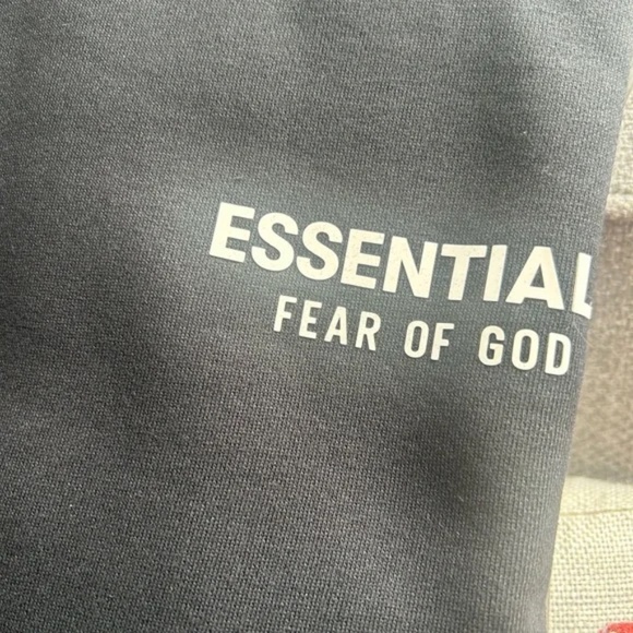 Essentials Fear of God Hoodie Black XXLarge authenticity tag Inside - Picture 7 of 8